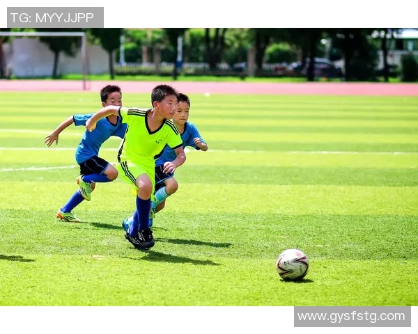 威海足球初中培养青少年足球人才助力校园体育发展新篇章